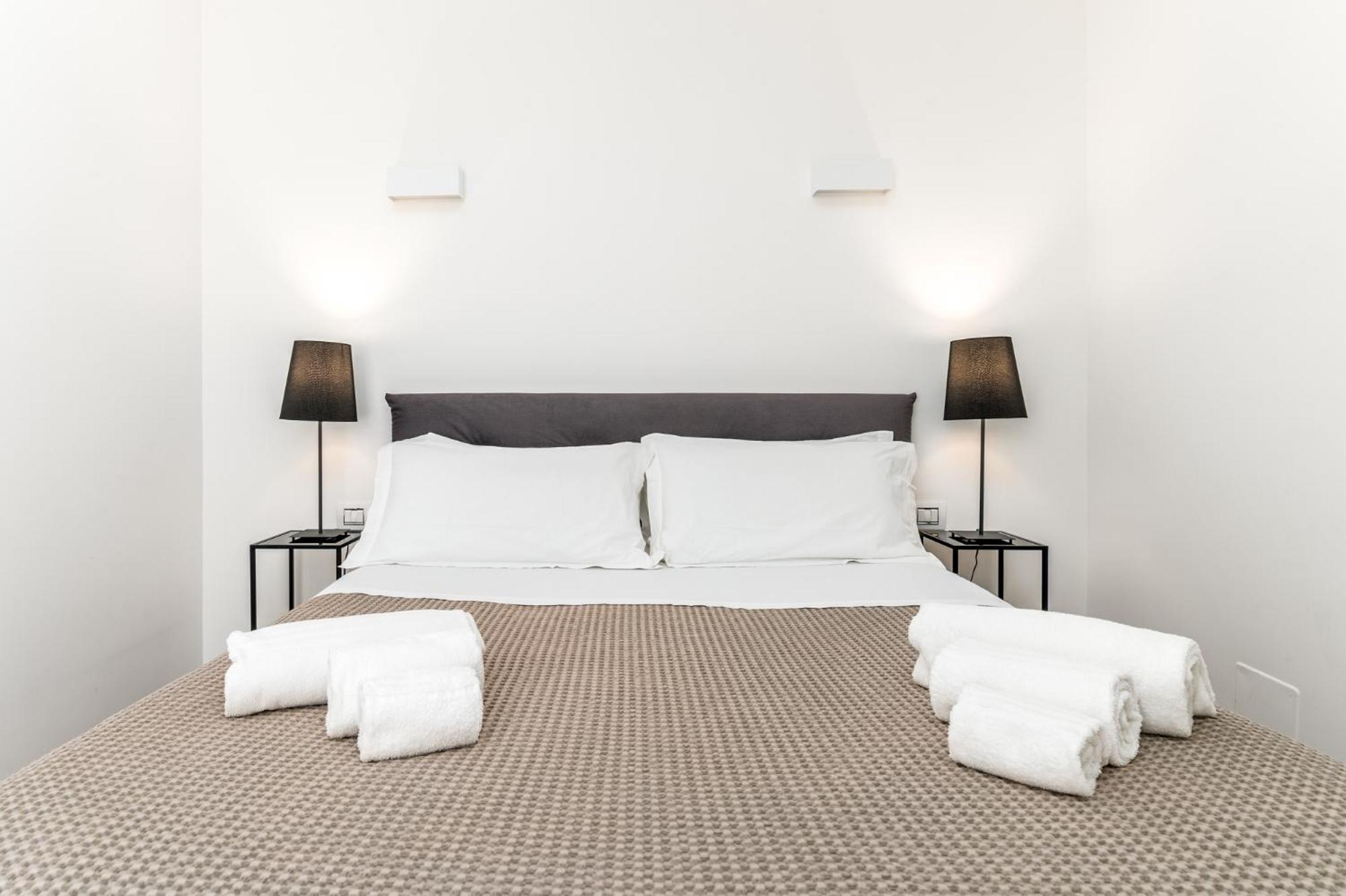 Santo Stefano Raro Rooms Collection Brindisi Exterior foto