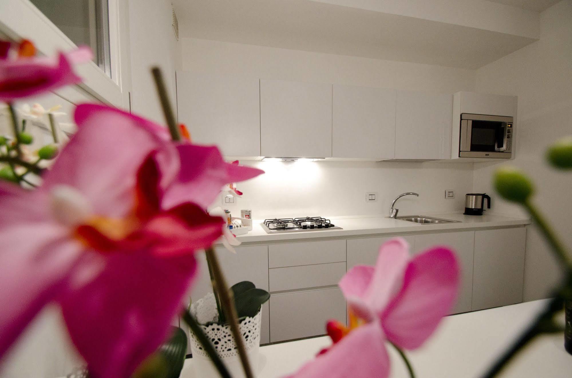 Santo Stefano Raro Rooms Collection Brindisi Exterior foto